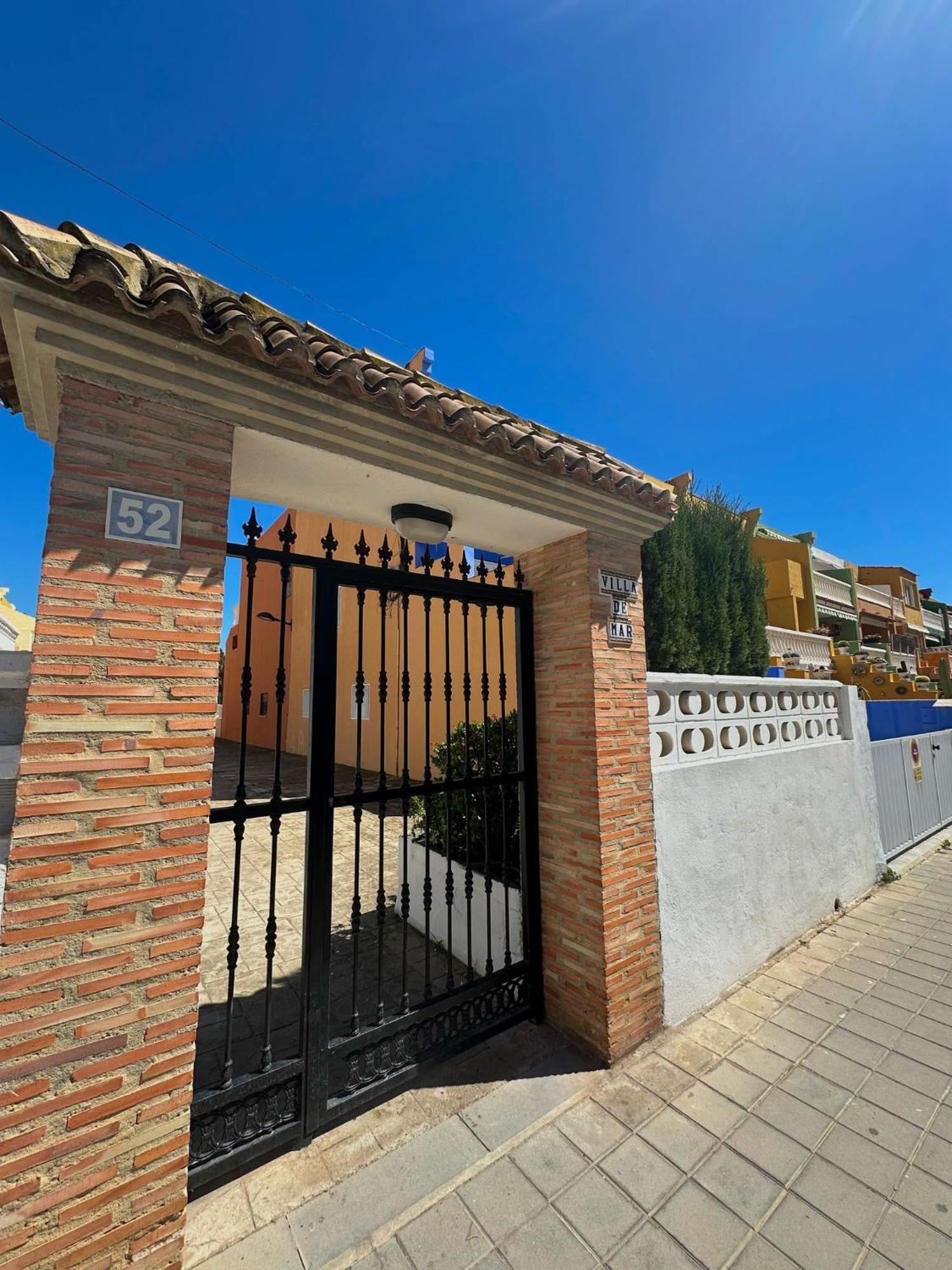 Apartamento Barbacoa, Piscina Y Playa Puebla de Farnals Exterior foto
